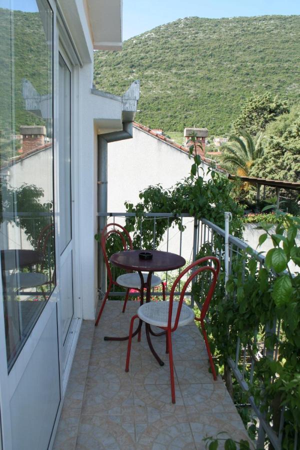 Apartments By The Sea Trpanj, Peljesac - 257 Eksteriør bilde